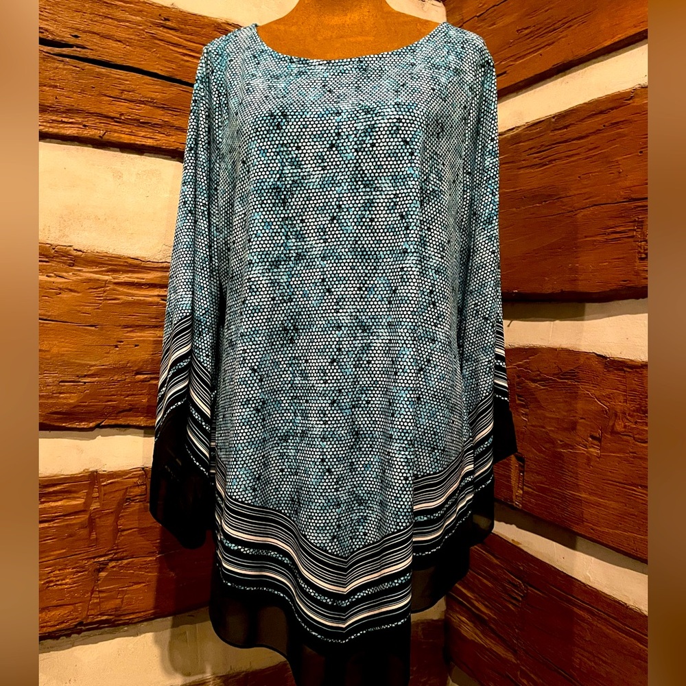 Alfani Blue and Black Pointed Hem Top
